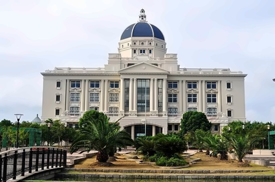 上海外国语大学
