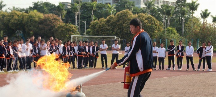 中山火炬开发区理工学校