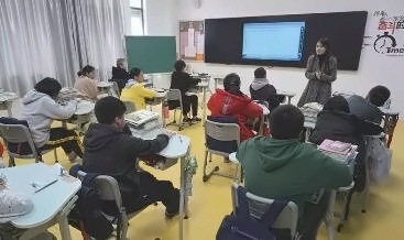湖州帕丁顿双语学校3月8日感恩活动回顾