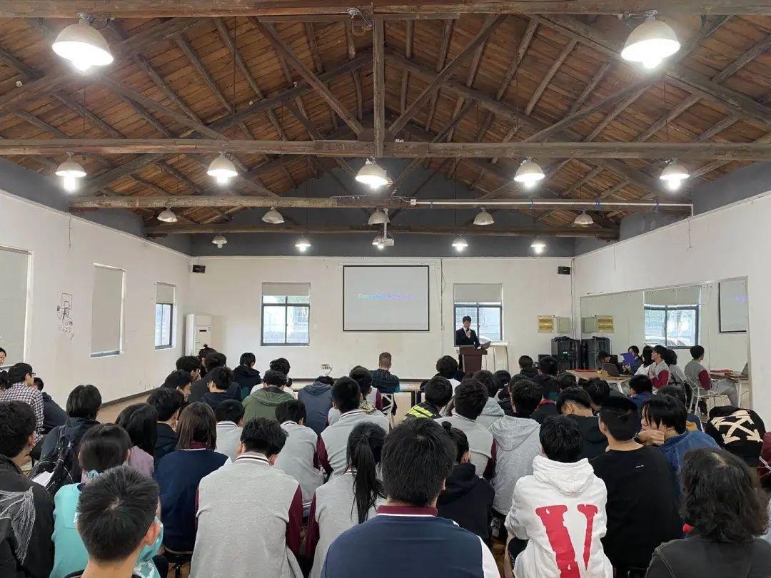 光华美高第三届英语公众演讲.jpg