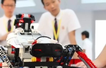 北京德闳学校高中部招生简章【国际班】