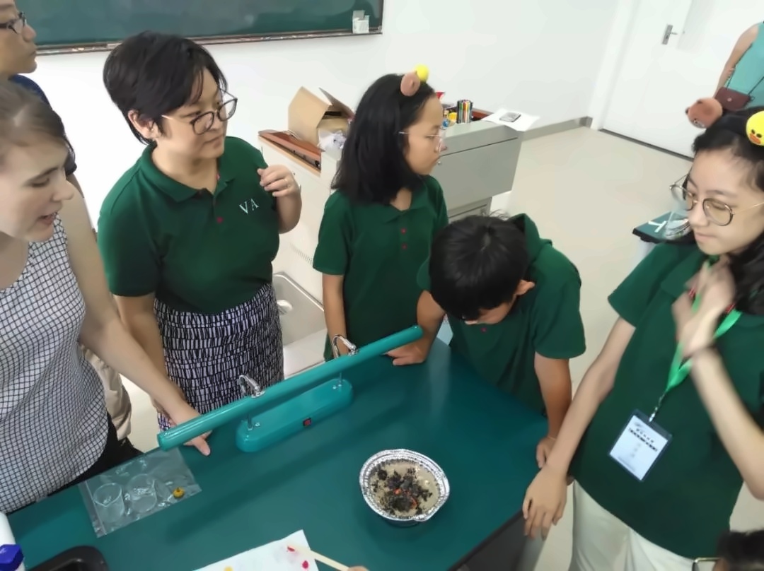火舞黑龙.jpg