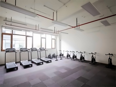 上海市闵行区万科双语学校 (万科双语高中)健身房
