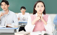 1年制课程：高二在读，高三在读和已毕业学生