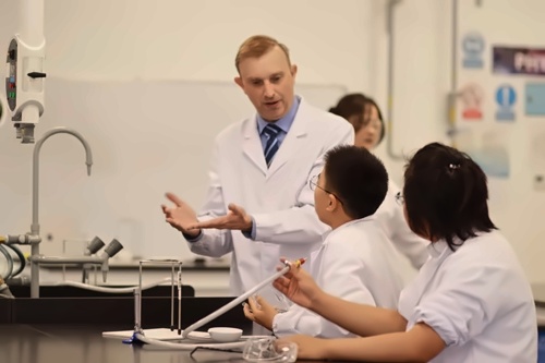 南京威雅学校小学部科学实验课