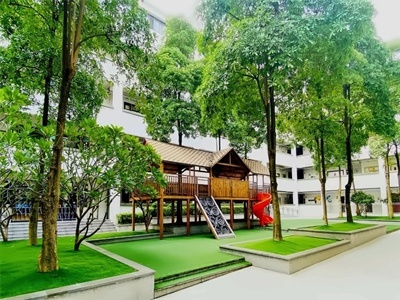 剑桥郡加拿达外国语学校校园环境