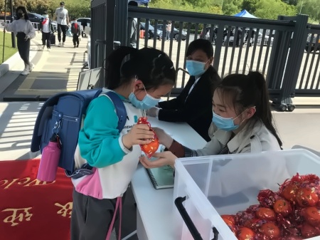湖州帕丁顿双语学校1-3年级学生返校5.jpg