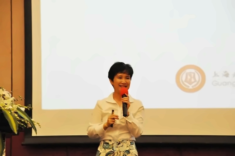 校长雷冬冬博士.jpg