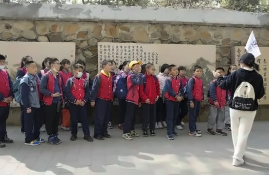 崛起实验学校