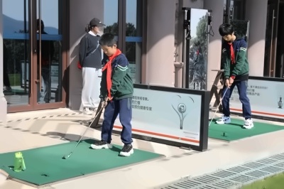高尔夫.jpg