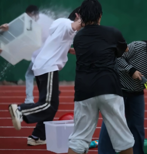 中加楓華國際學校水槍活動