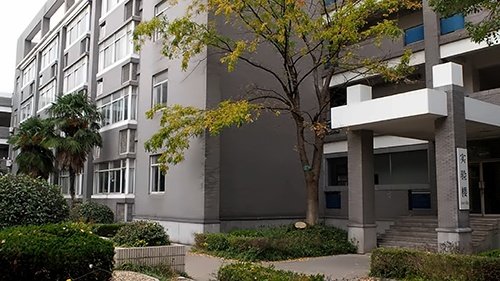 靖江中学国际部