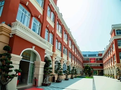 中宏国际书院校园一角