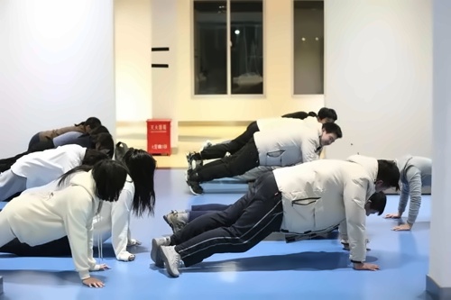 体育