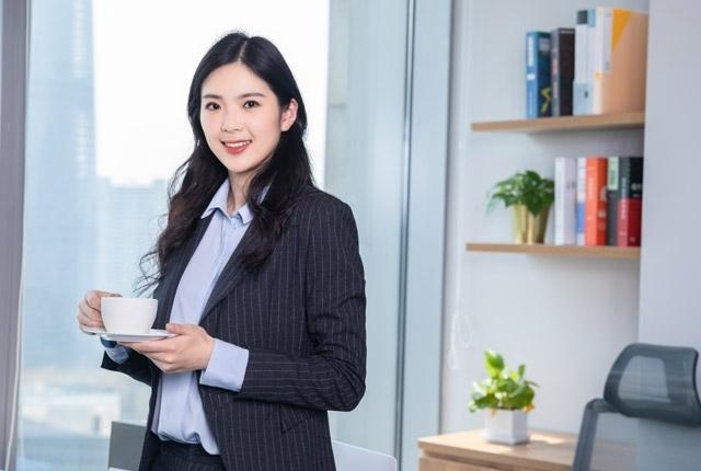 服饰礼仪