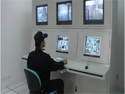顺德文德学校监控室