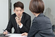 招聘会外资大企业面试中