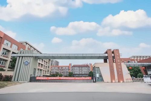 句容碧桂园学校