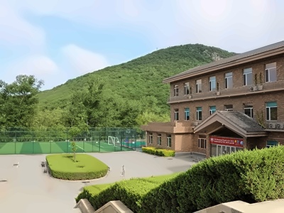 沈阳加拿大外籍人员子女学校六至八年级