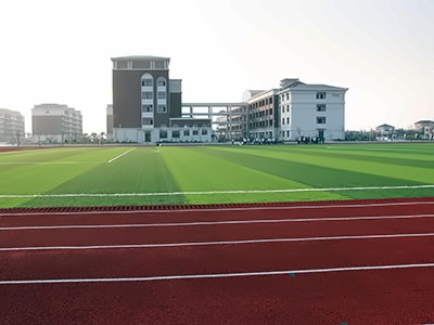 上海金山区枫叶学校运动场