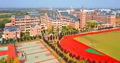 办学特色：外语