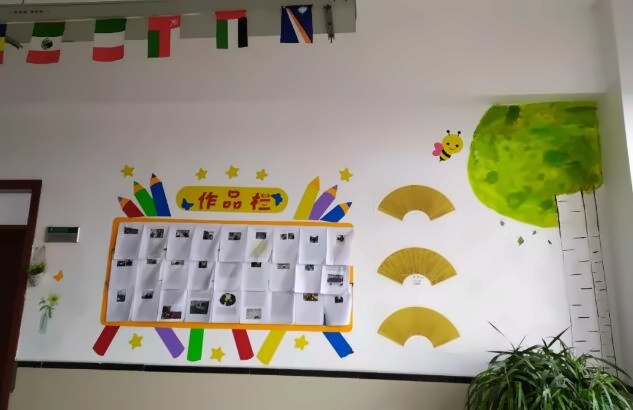 学生作品栏.jpg