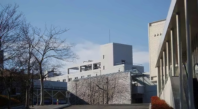 东京工艺大学
