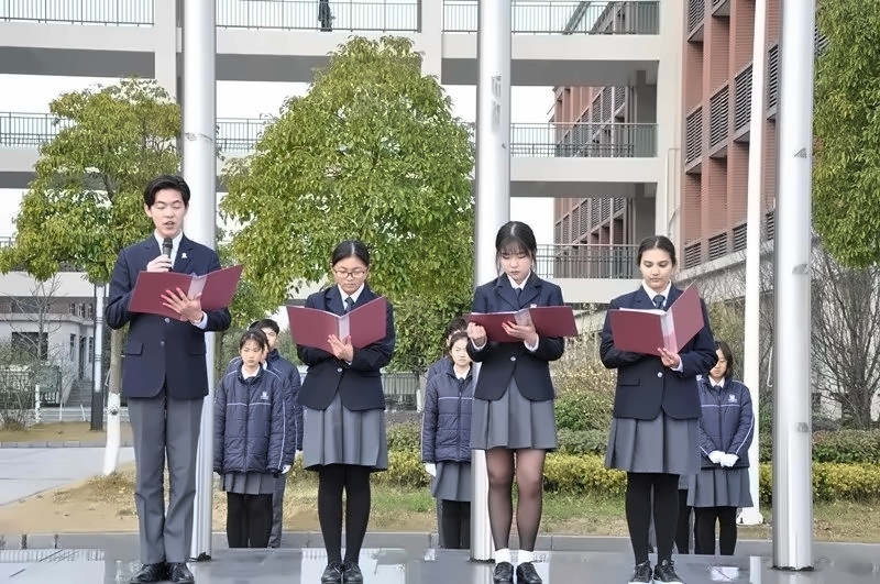 主题演讲.jpg