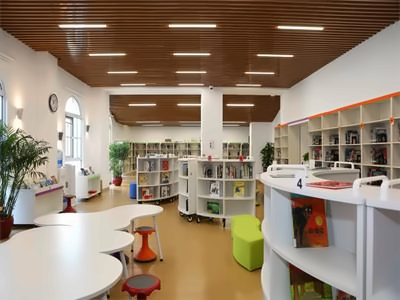 北京德闳学校