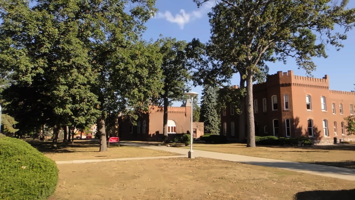 学校官方图片