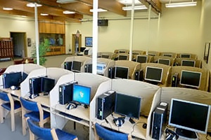 北京市第八中学怡海分校国际部机房