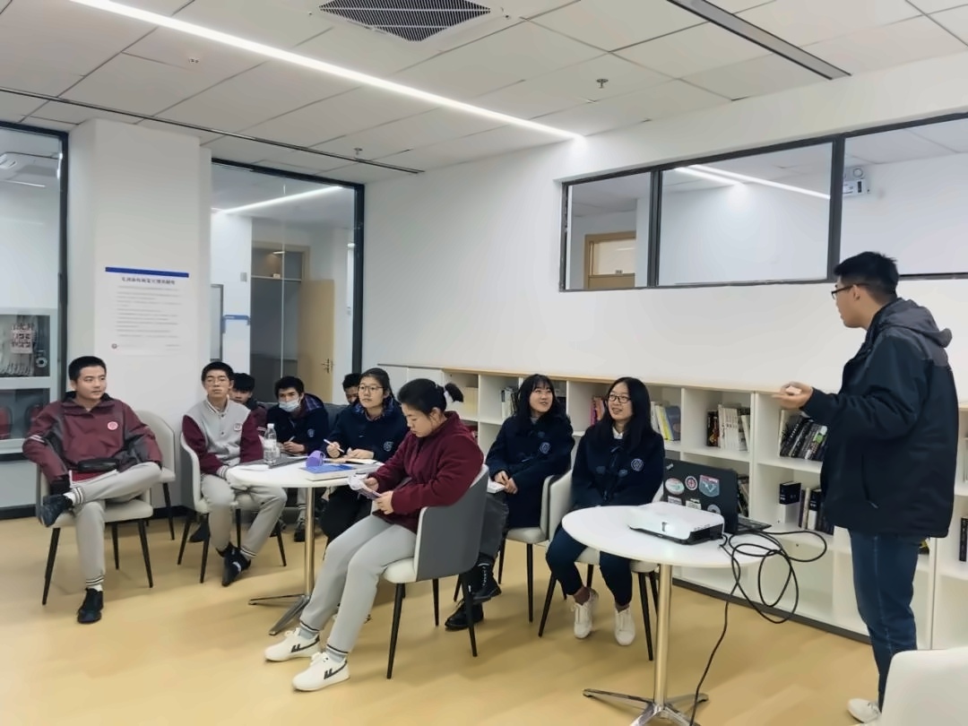 读书分享会.jpg