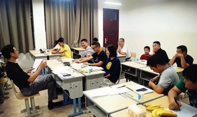 湖州帕丁顿双语学校**届家长委员会成立