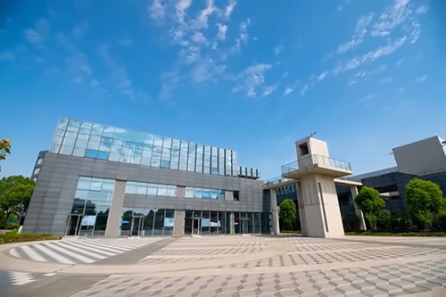 上海林国荣学校中心广场