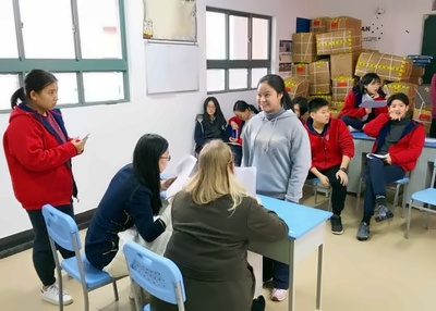 拼词小蜜蜂来啦!上海新和诺斯克劳斯国际高中英文拼字大赛