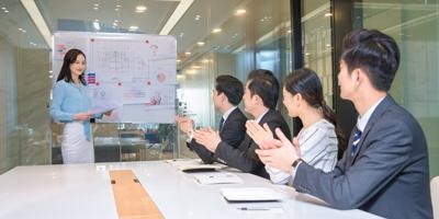  由外而内
