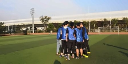 省泰中国际部**届家校足球友谊赛.jpg