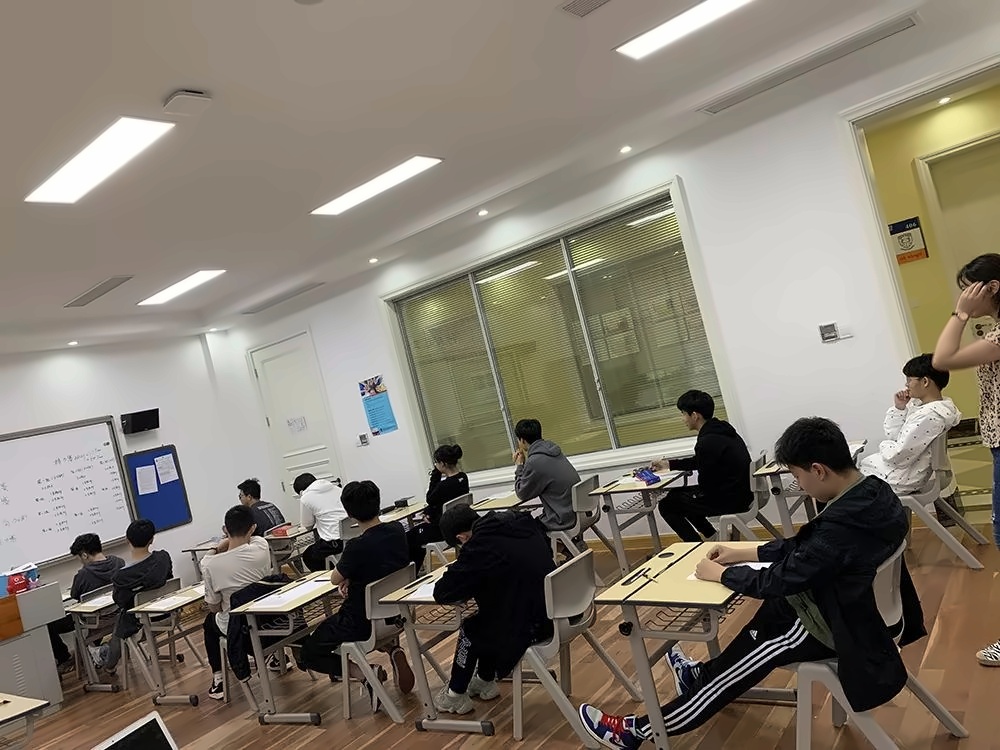 考试现场.jpg