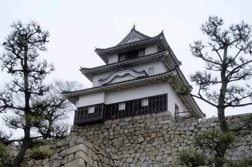 丸龟市
