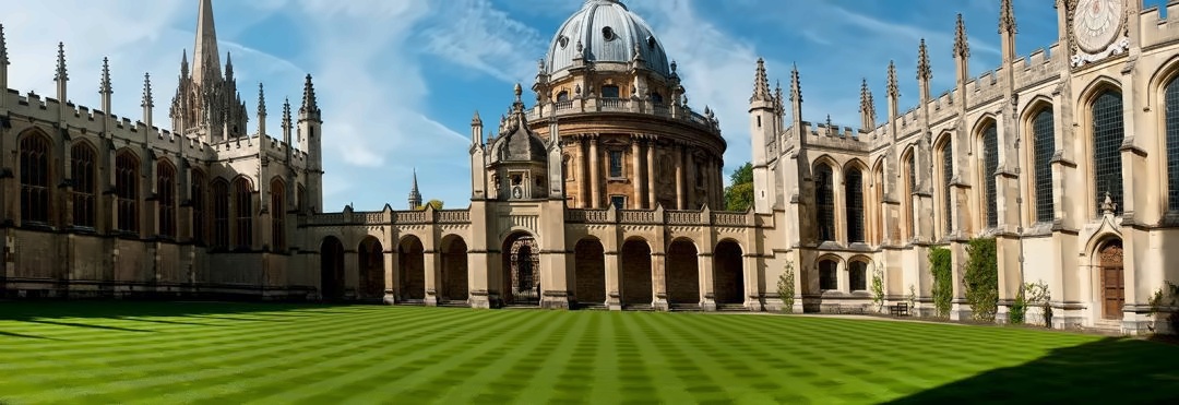 英国牛津大学.jpg
