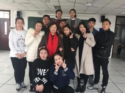 东方艺考播音主持发声练习，练就“磁性声音”