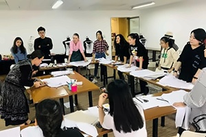 广州莱佛士设计学院时装营销招生简章