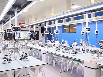 淄博市美达菲双语高级中学国际部生物实验室