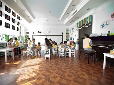 北京爱迪国际学校幼儿园钢琴