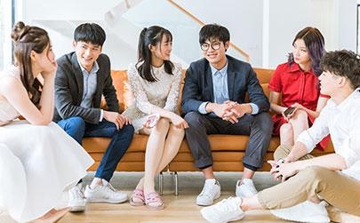 跟流利英语说HI