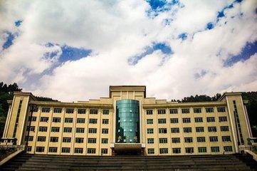 贵州大学校园５
