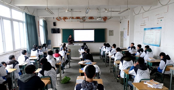 成都铁路工程学校2017年春季学期正常开学行课