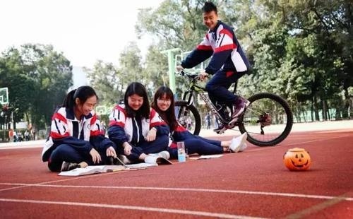 广州卓越美国汇点高中