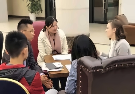 **次家长会.jpg