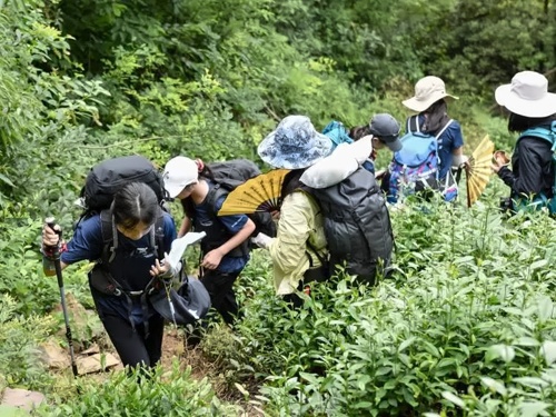 苏州阿德科特学校徒步